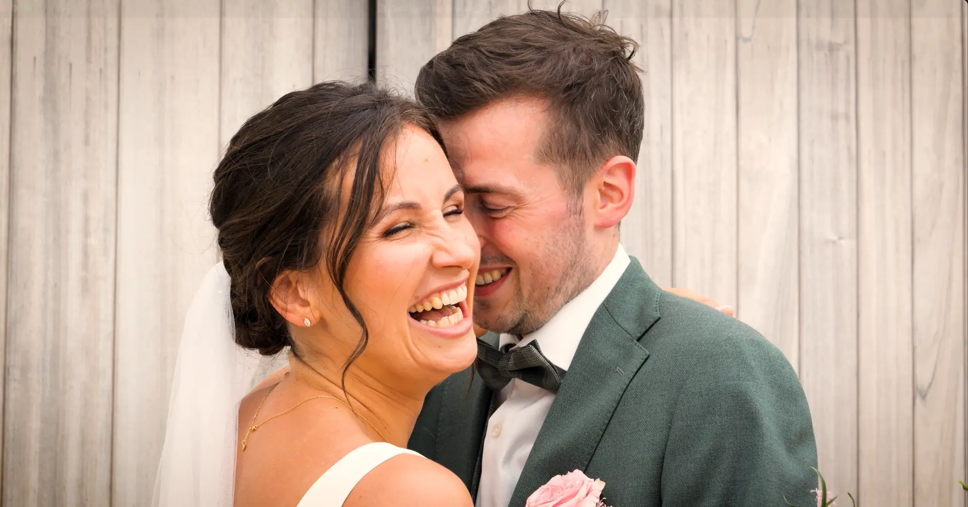Anne-Sophie en Gert lachen samen
