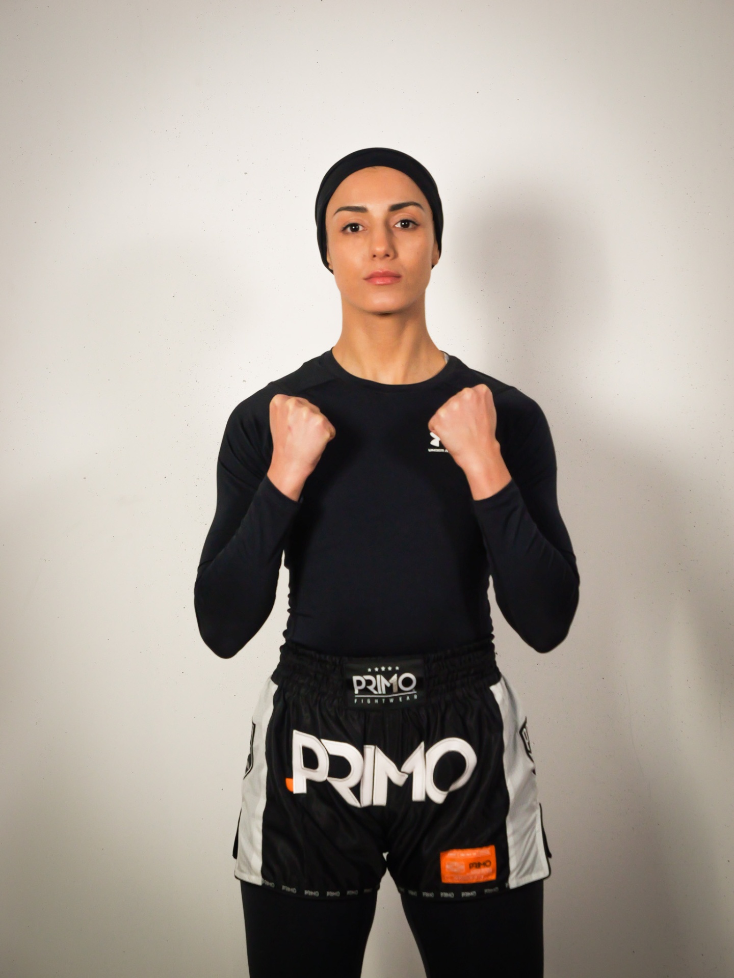 Salwa — frontale guard pose