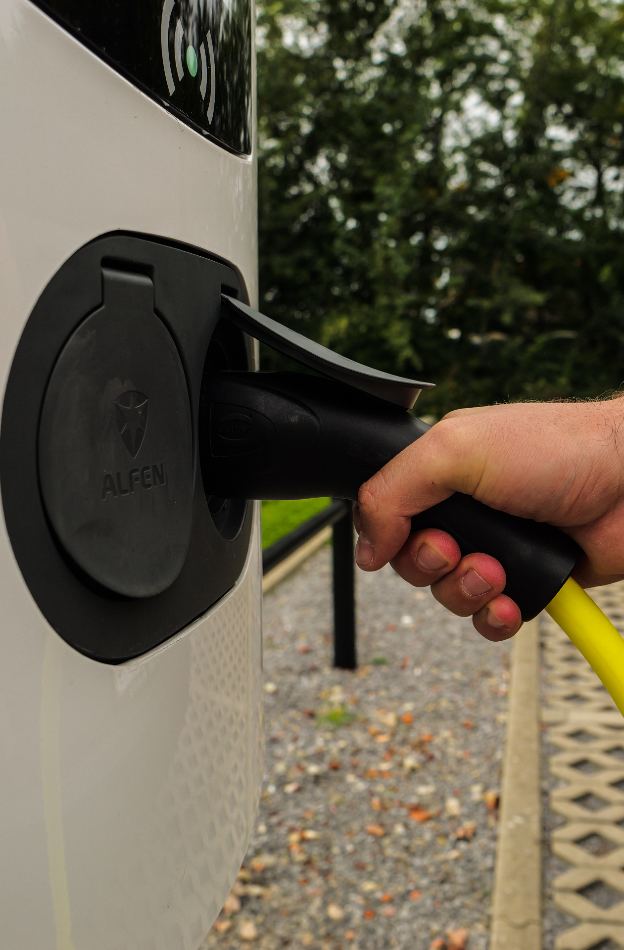 Elektrisch laden bij DEKRA — detailshot